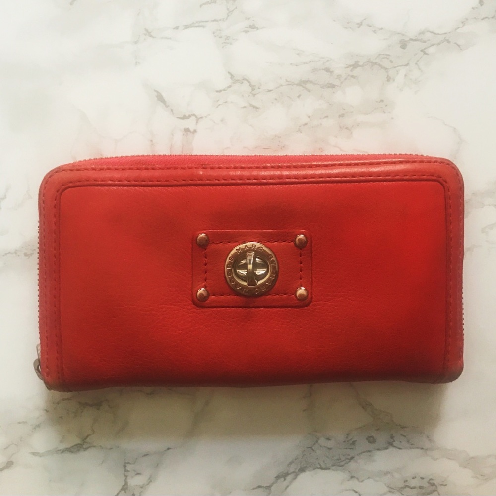 MARC BY MARC JACOBS - Zip Around Wallet Red/Orange